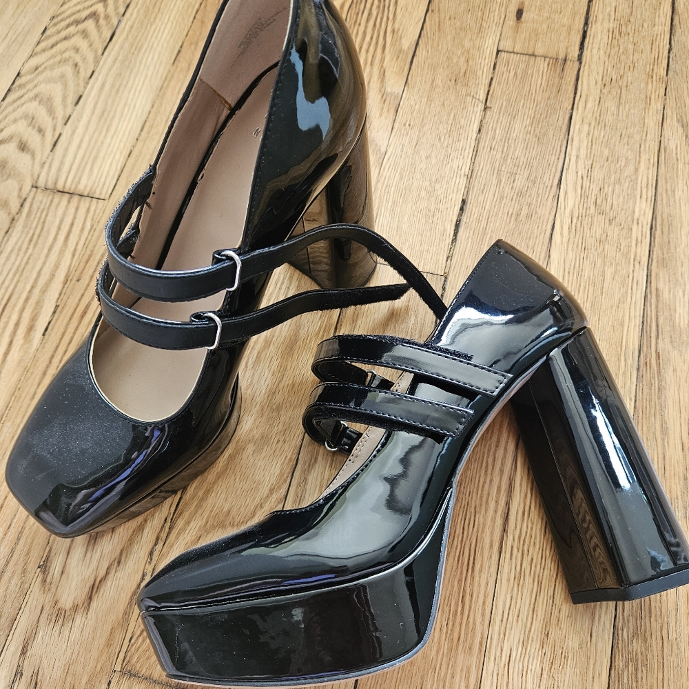Mix No. 6 Black Patent Leather Platform Heels Size 9